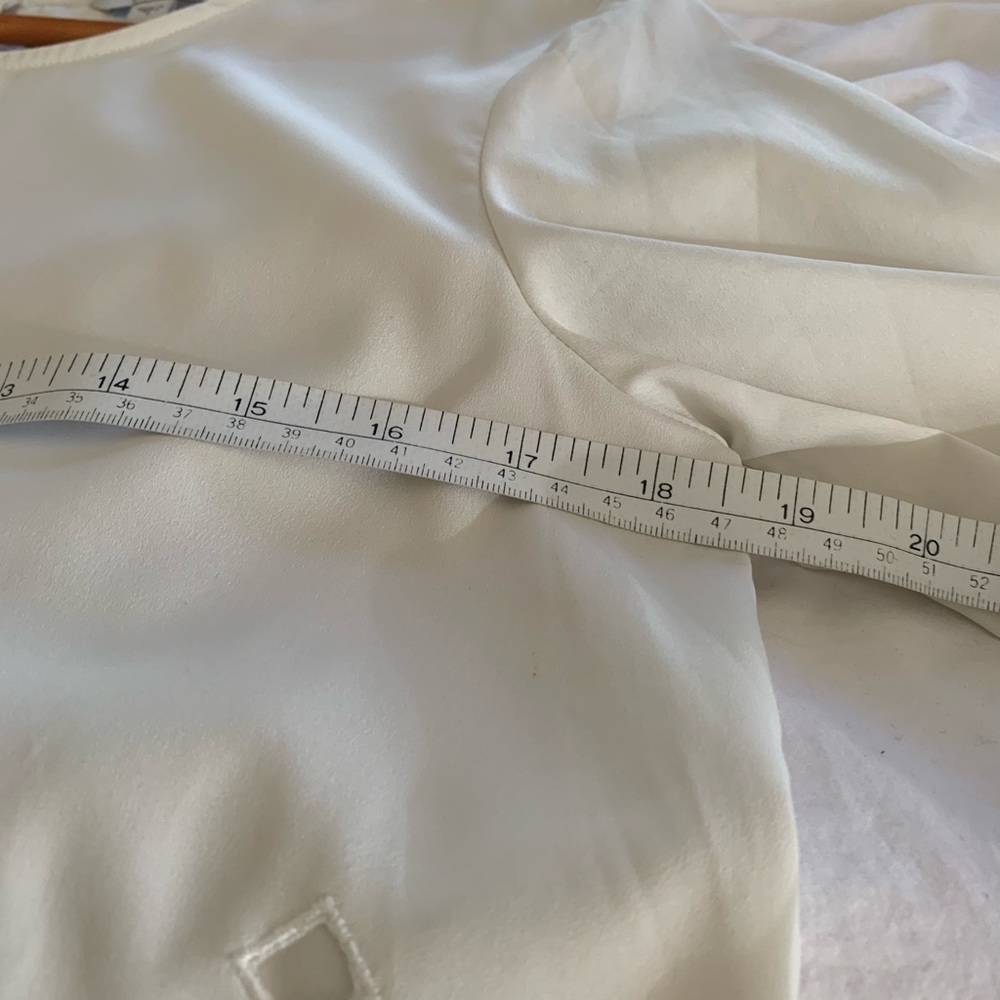 GUESS WHITE TOP - Picture 7 of 10